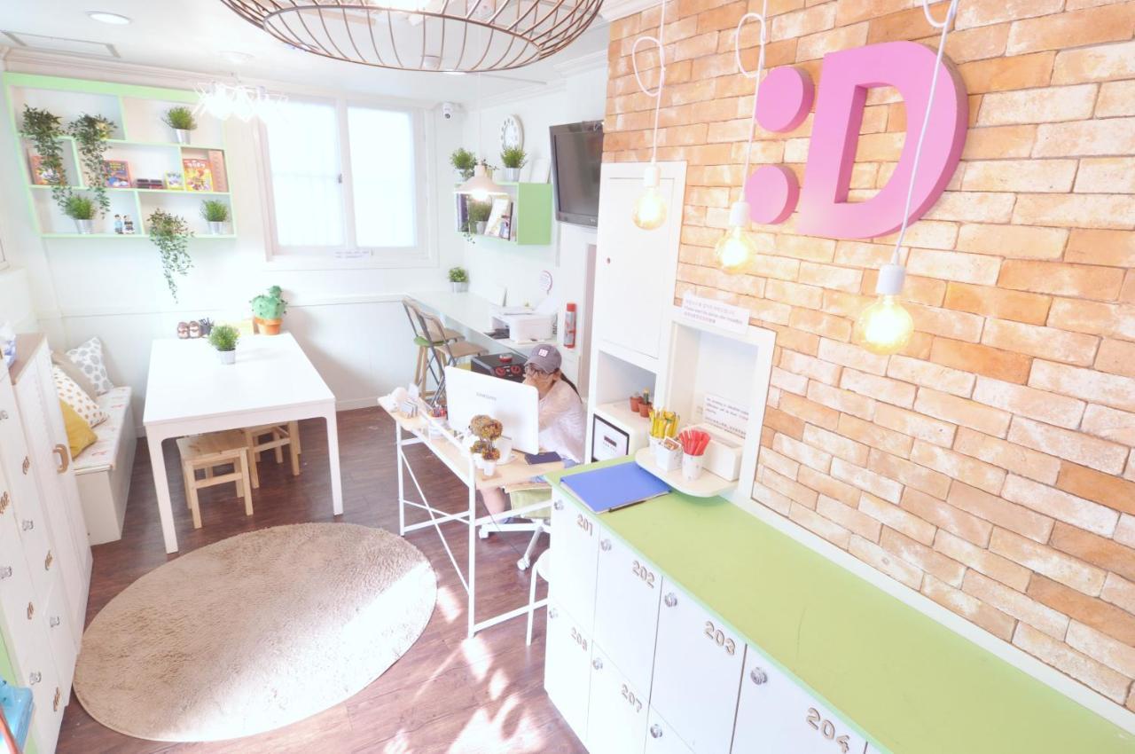 Dalkom Myeongdong Guesthouse سيول المظهر الخارجي الصورة